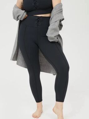 NWOT Aerie Offline Lace Up Ribbed Black Leggings Medium